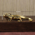 ▶1PCS Gecko Figure Home Decor Small Ornaments Antique Brass Animal Figurines Tea Pet Desk Decorations Home Decor Accessories Zpaxo A2