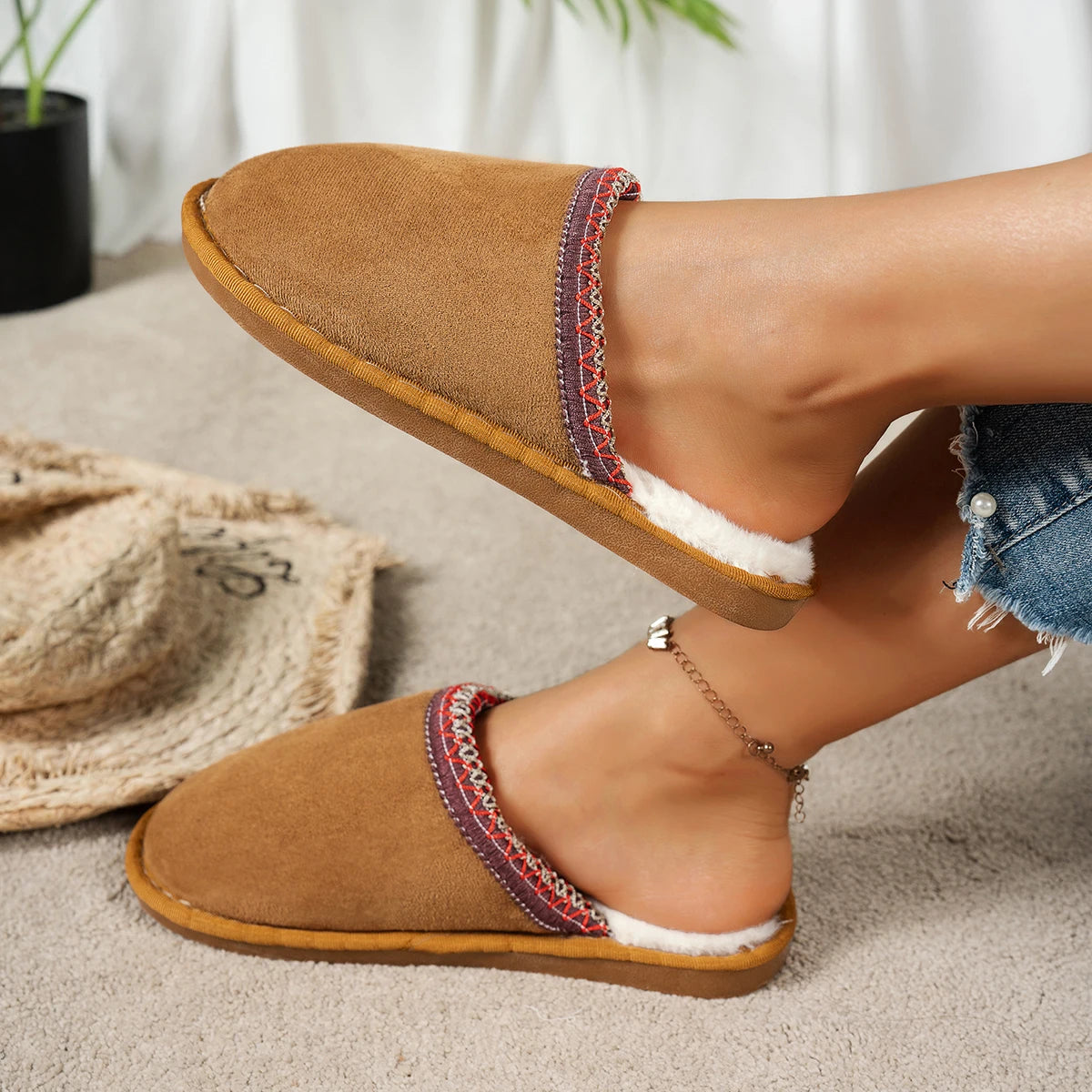 Winter Plush Warm Shoes Women Comfortable Non Slip Home Slippers 2025 Woman Slides Women Retro Fashion Fluffy Platform Slippers Zpaxo