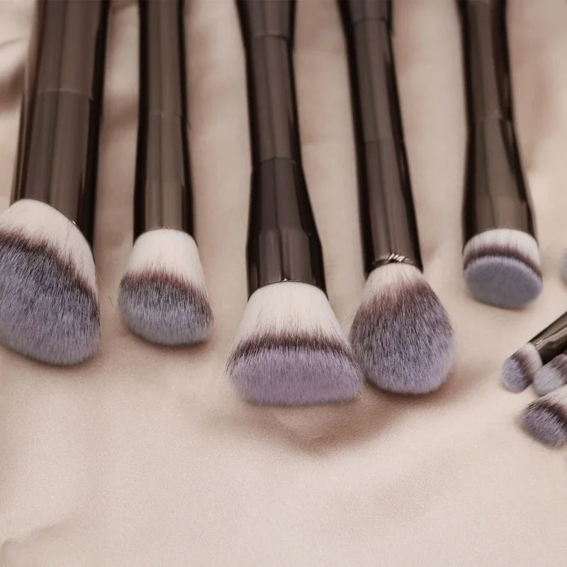 Professional Soft Aluminum Tube Makeup Brush Velvet Bag Foundation