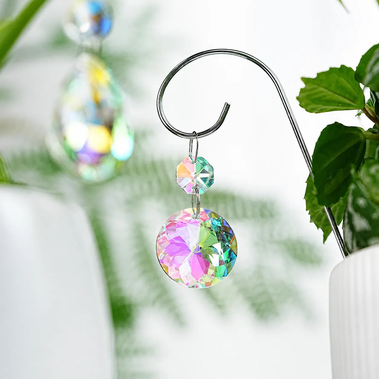 4-Pack AB Crystal Suncatchers with Stakes – Plant Pot Decor Garden Suncatcher Set Zpaxo