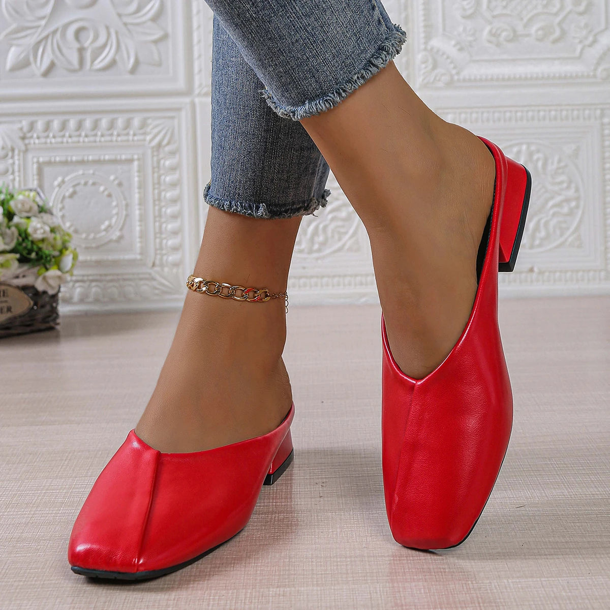 Women Mules Shoes 2025 New Low Heel Comfortable Slippers Outdoor Spring Summer Shoes Large Size Square Head Flat Sandals Women Zpaxo