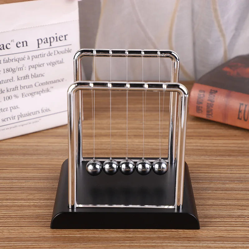 Newton's Cradle Pendulum Balls – Desk Decor & Physics Toy Physics Desk Toy Zpaxo G1308A