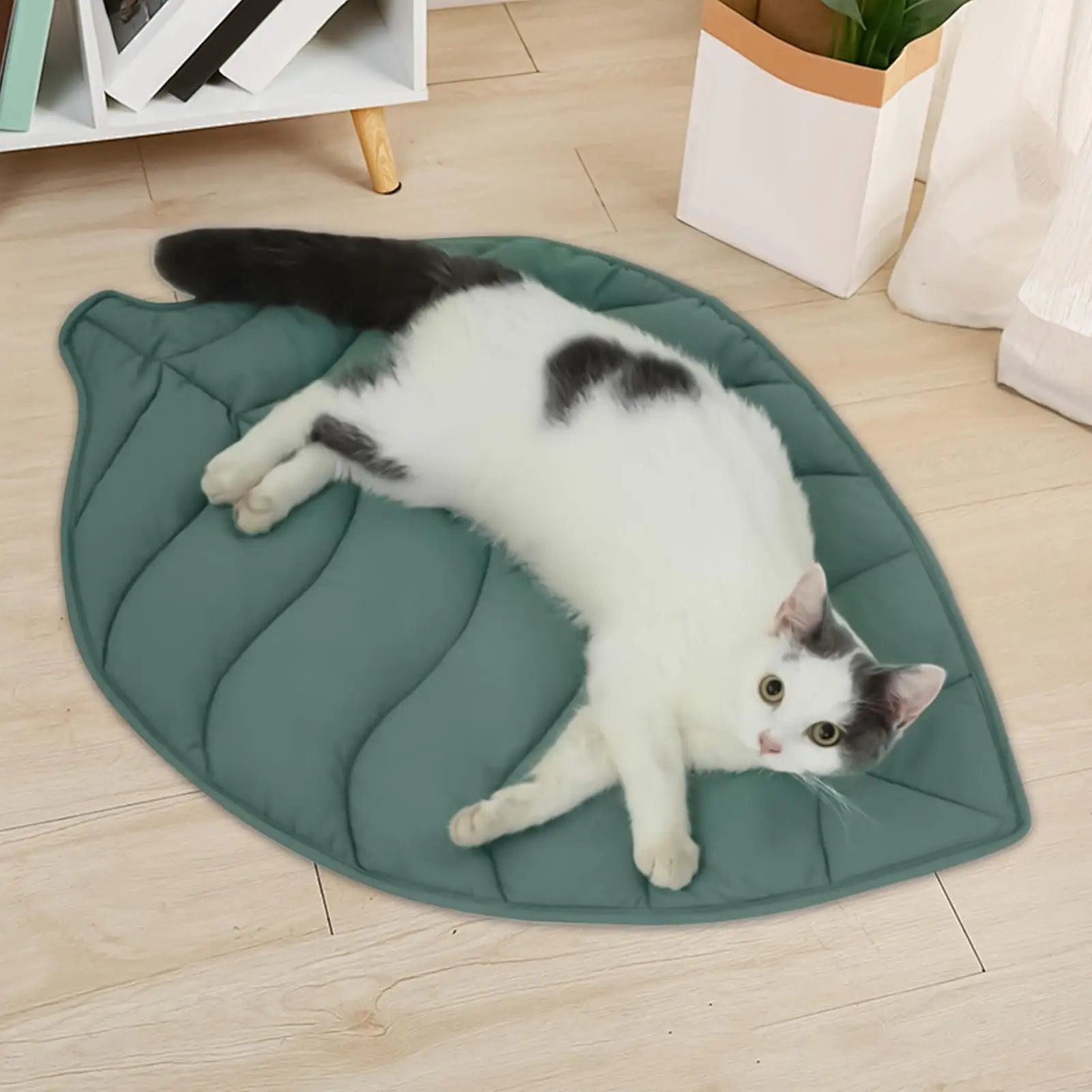 Cat Bed Mats Soft Cotton Shaped Kitten Puppy Dog Mat Sleep Blanket