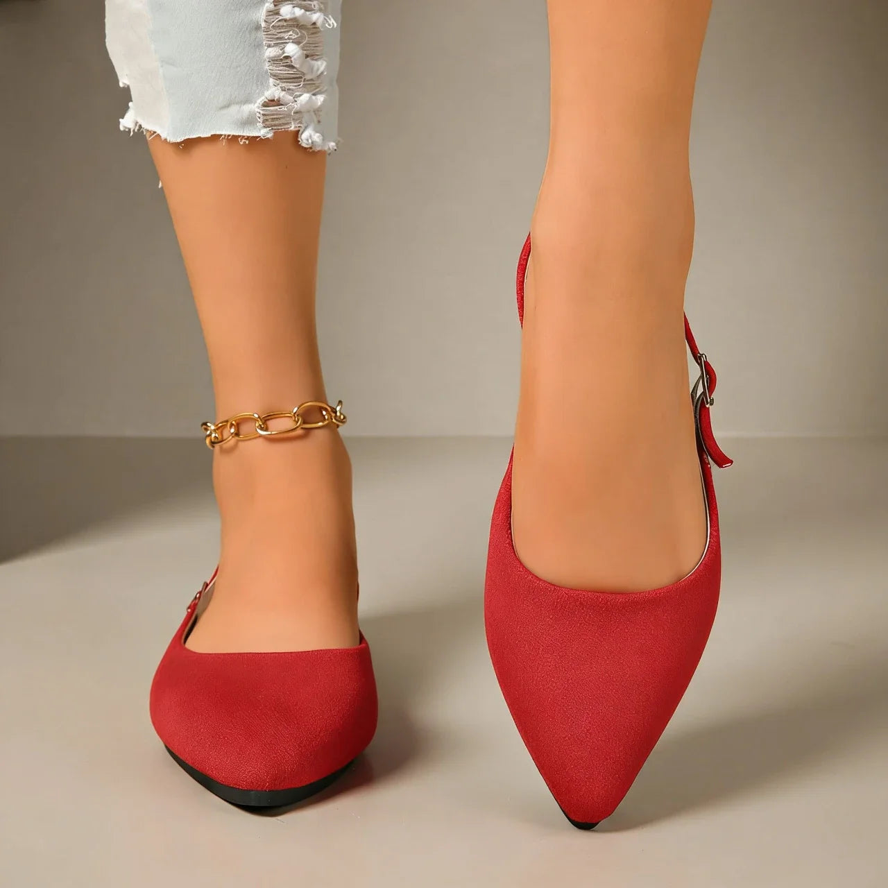 2025 Women Sandals Sexy Pointed Retro Solid Outdoor Banquet Party