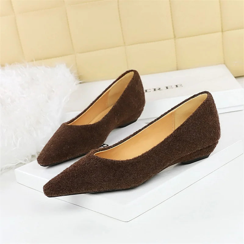 Korean Plush Single Shoes Women Shallow Mouth Plain Pointed Toe Zpaxo