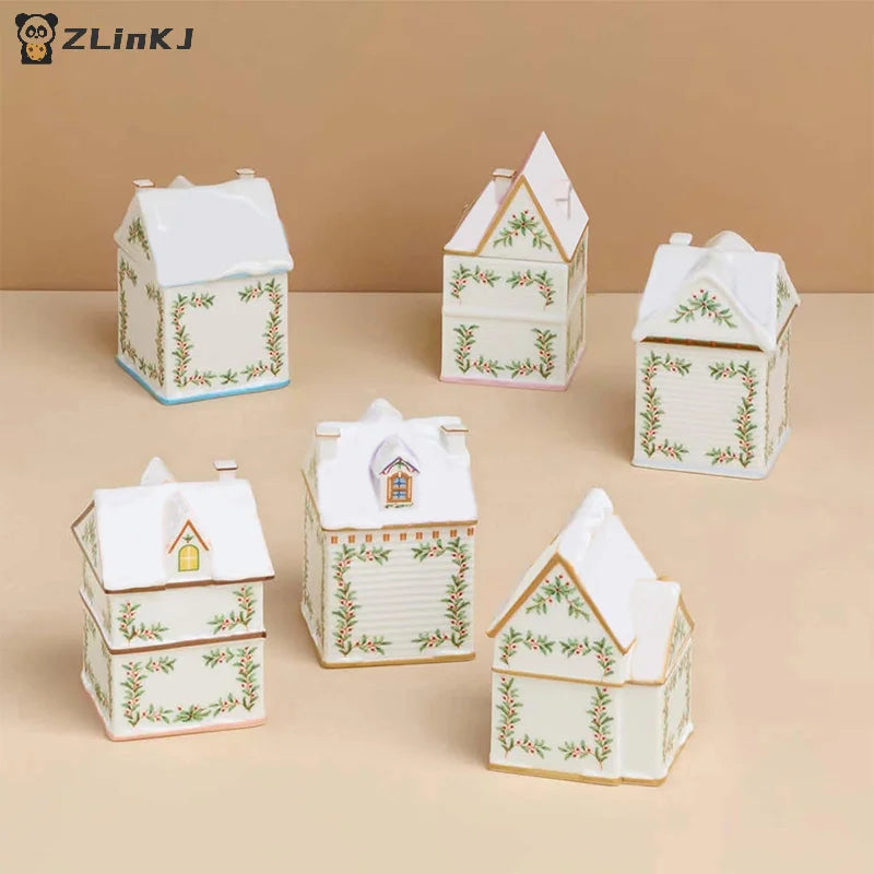 ▶1PCS Holiday Village Spice House Set, Mini Christmas Gingerbread Houses Jars, Kitchen Countertop Festive Decor, New Year Gifts Zpaxo