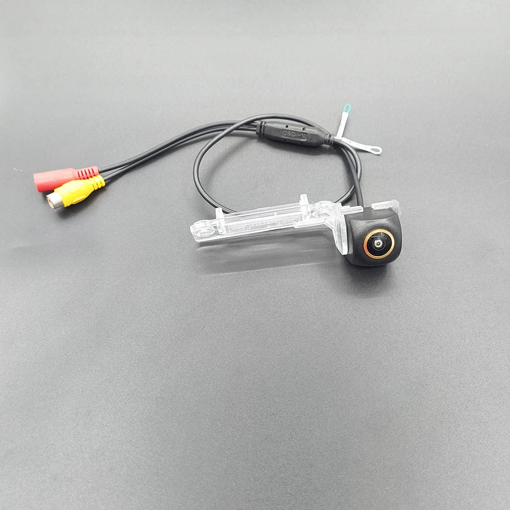 HD AHD 1080P 720P CVBS Car Reverse Camera Skoda Superb VW Magotan