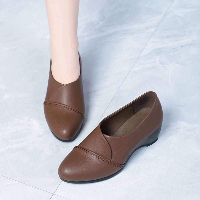 Versatile Wedge Middle-aged Elderly Comfortable Mom Shoes Spring Zpaxo