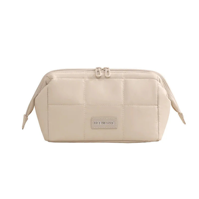 New Simple and Fashionable Makeup Storage Bag, Travel Lipstick and Skincare Products, Large-capacity Wash and Carry Bag Zpaxo Beige