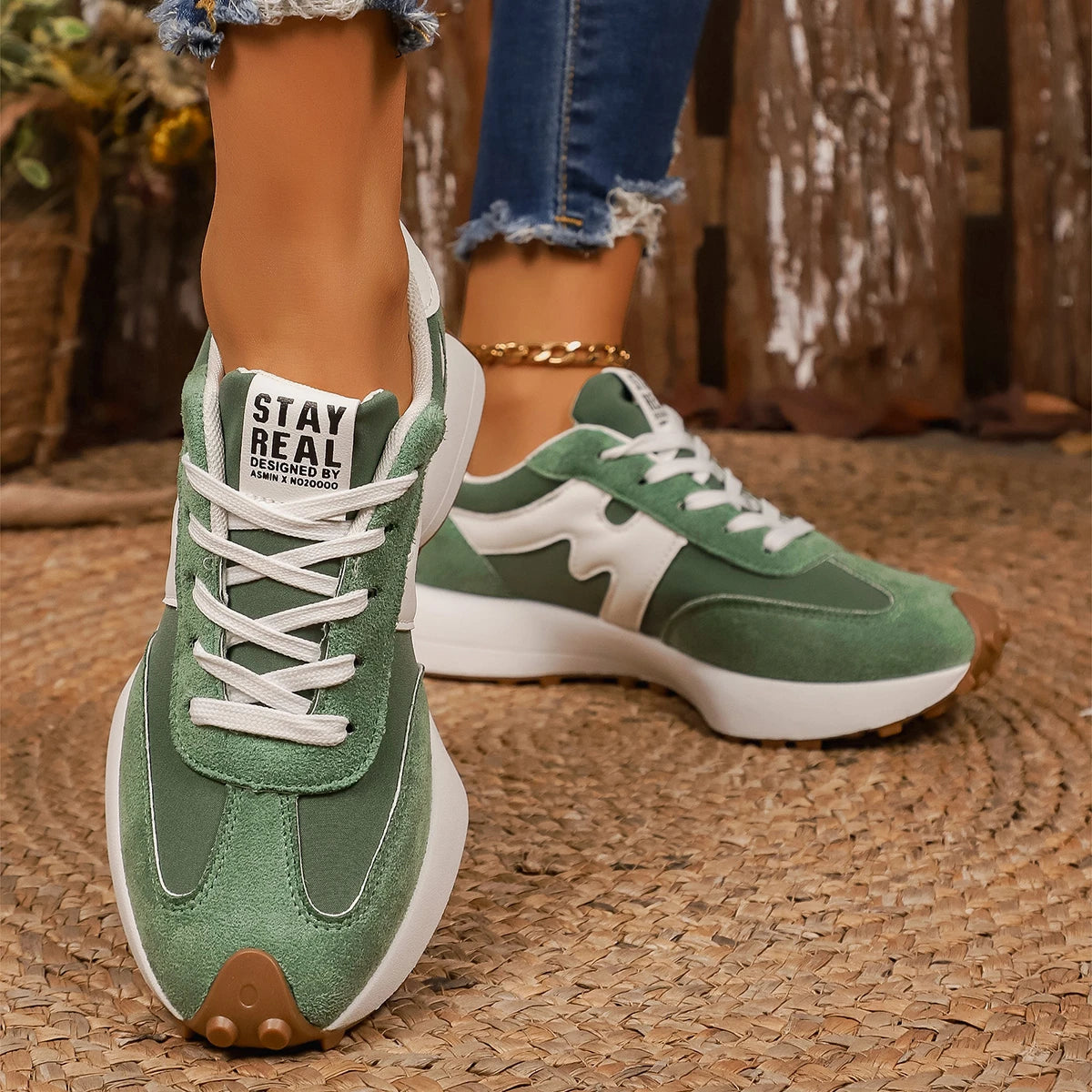 2025 New Women Anti-slip Sneakers Autumn Spring Casual Light Flat Sneakers Women Outdoor Brand Luxury Vulcanize Shoes Women Zpaxo