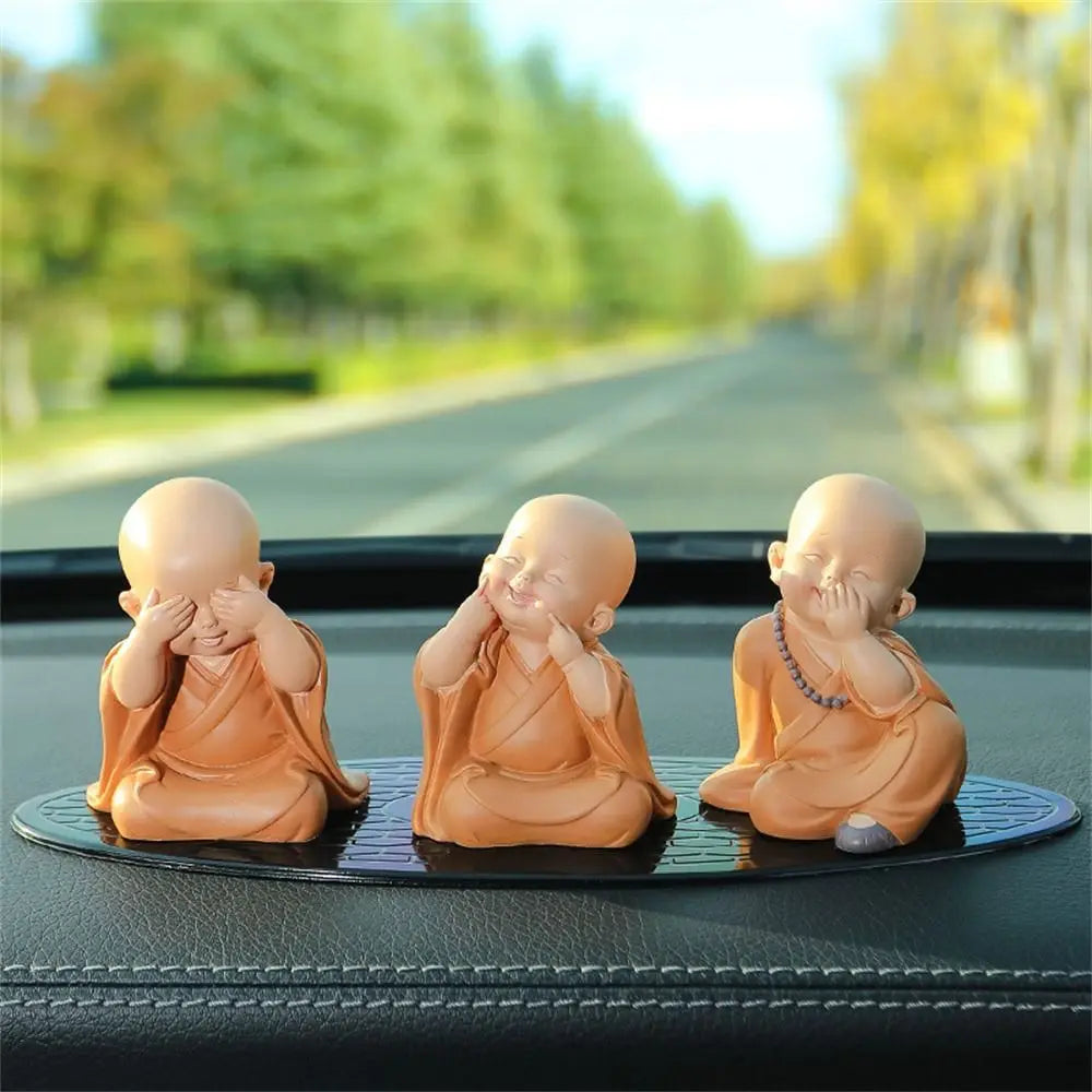 Religion Buddha Car Decoration Ornament Resin Little Monk Figurine Zpaxo