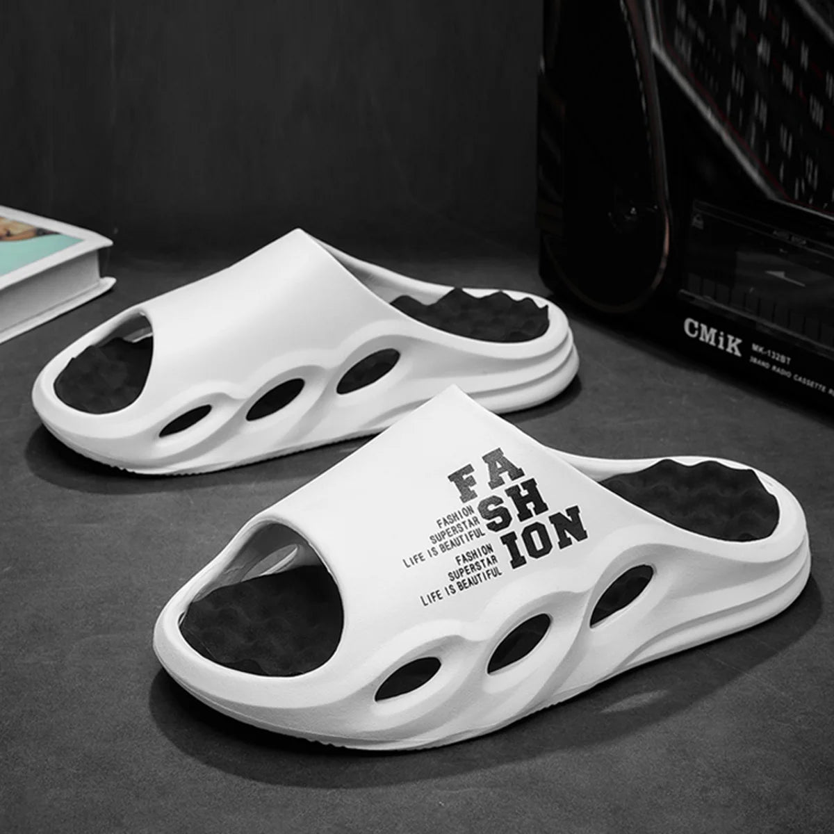 Men Fashion Massage Slippers Indoor Outdoor Sandals Beach Flip Flop