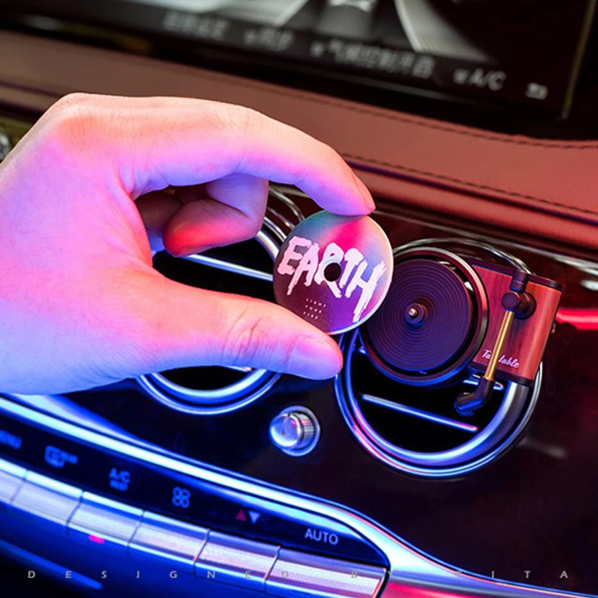 2Pcs Car Air Freshener Record Player Retro With 12 Pcs Aromatherapy Tablets Air Diffuser Clip Record Player Shape bmw Accessorie Zpaxo
