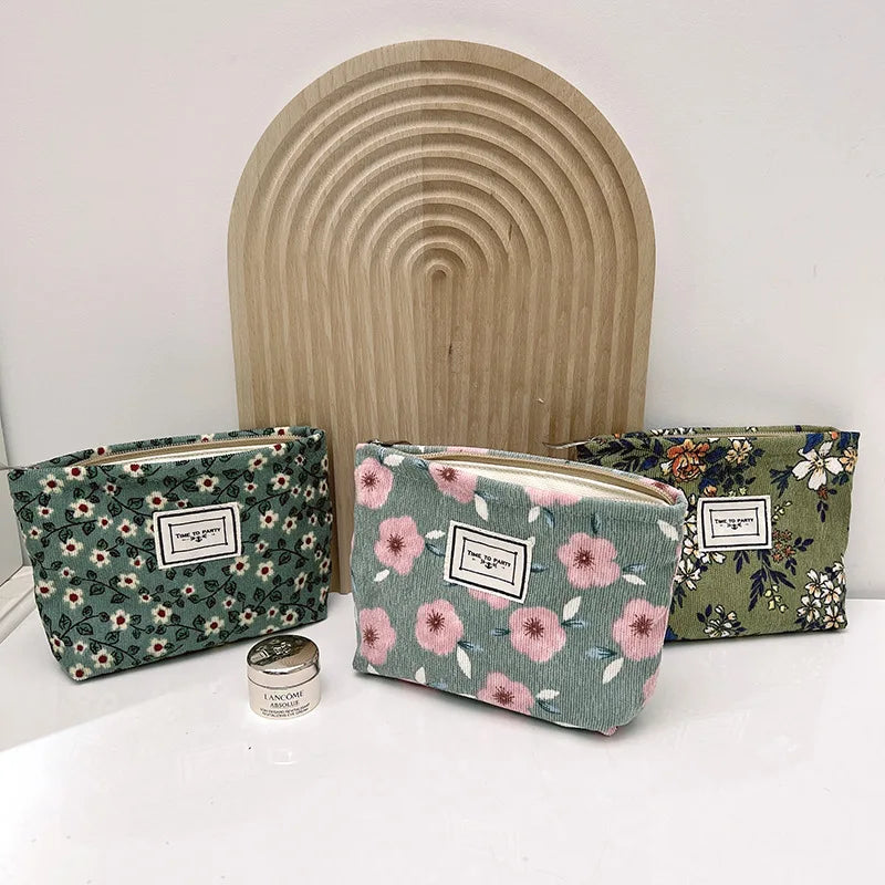 Women Flower Printed Corduroy Small Zipper Makeup Bag, Cosmetics Travel Storage Box, Portable Carry on Toiletry Bag, Makeup Bag Zpaxo