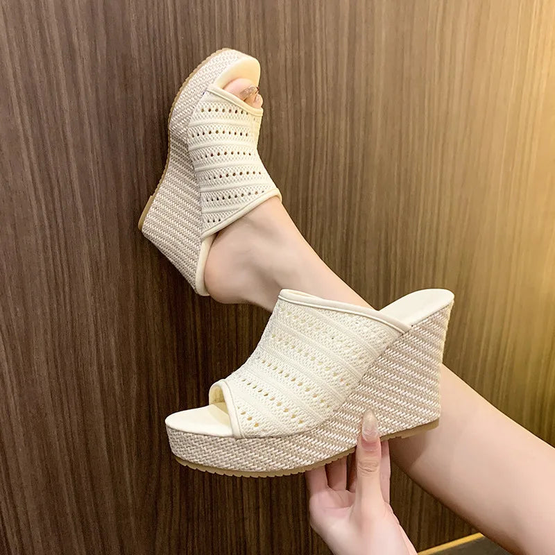 Beautiful Sandals Slippers Women's Summer Wear Waterproof Platform