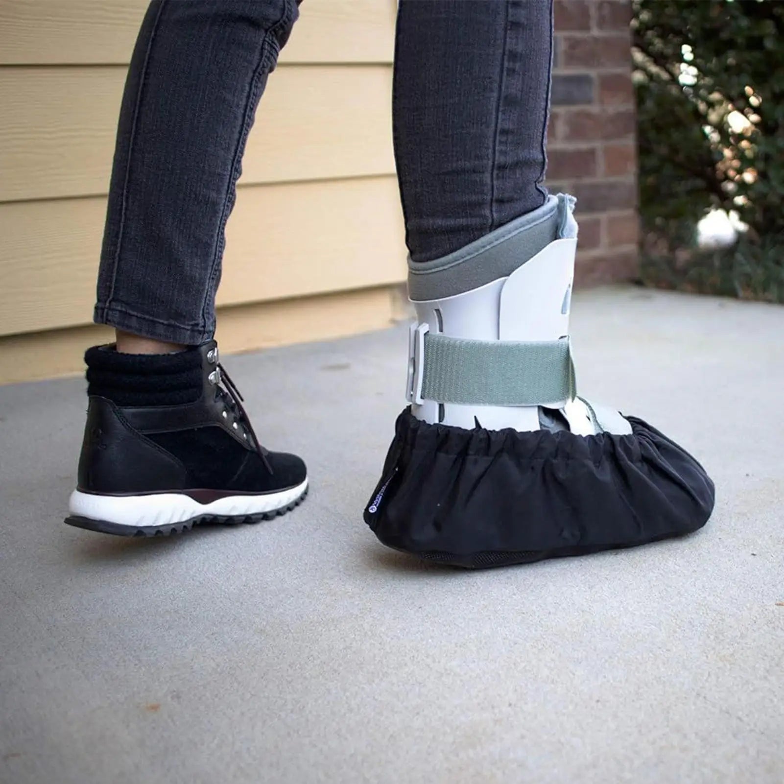 Walking Boot Cover 2 Non Slip Waterproof Shoe Protector Bathroom