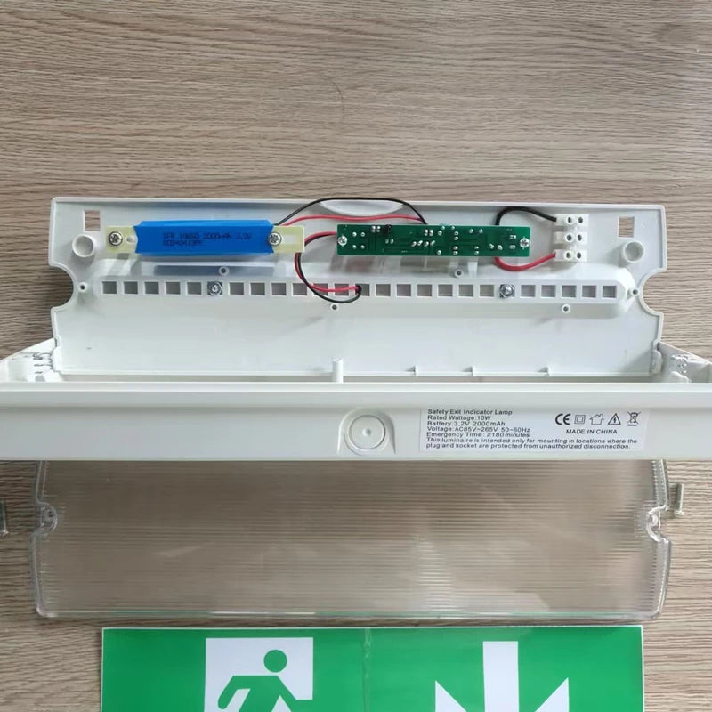 IP68 Weatherproof Emergency LED Light – 200-Min Battery Backup