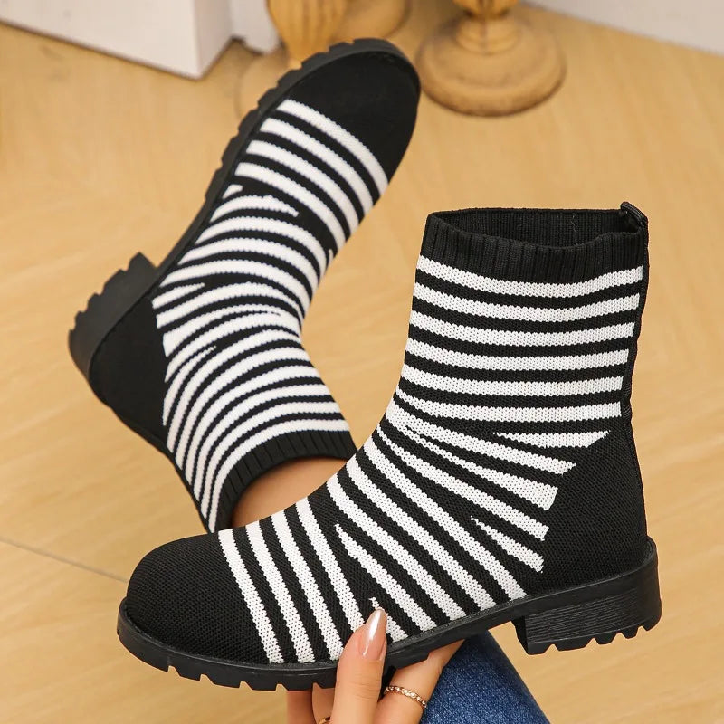 2026 Spring Autumn Women's Comfortable Breathable Vintage Mid Heel Zpaxo black 42