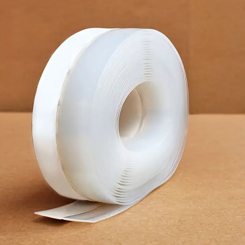 1 Roll of 39In/100Cm Door Bottom Rolling Shutter Door Windshield, Silicone Self-Adhesive Soundproofing, Windproof and Dustproof Door Bottom Sealing Strip, Transparent Sealing Strip under the Door Windshield Zpaxo