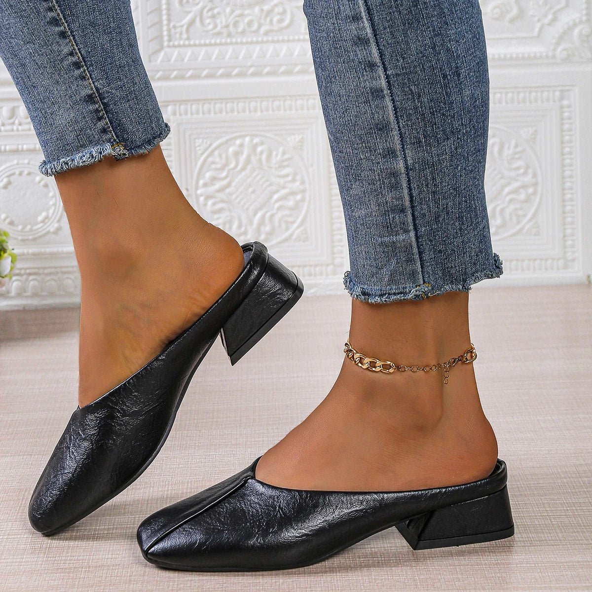 Women Mules Shoes 2025 New Low Heel Comfortable Slippers Outdoor Spring Summer Shoes Large Size Square Head Flat Sandals Women Zpaxo black 43