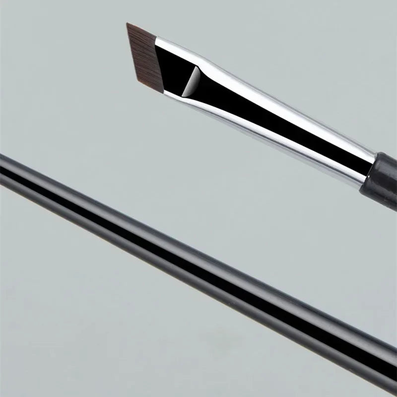 Angled Blade Eyeliner Brush Thin Eyebrow Brush Sickle Eyeliner Brush Liquid Gel Eyeliner Brush Thin Angled Eyeliner Makeup Tools Zpaxo