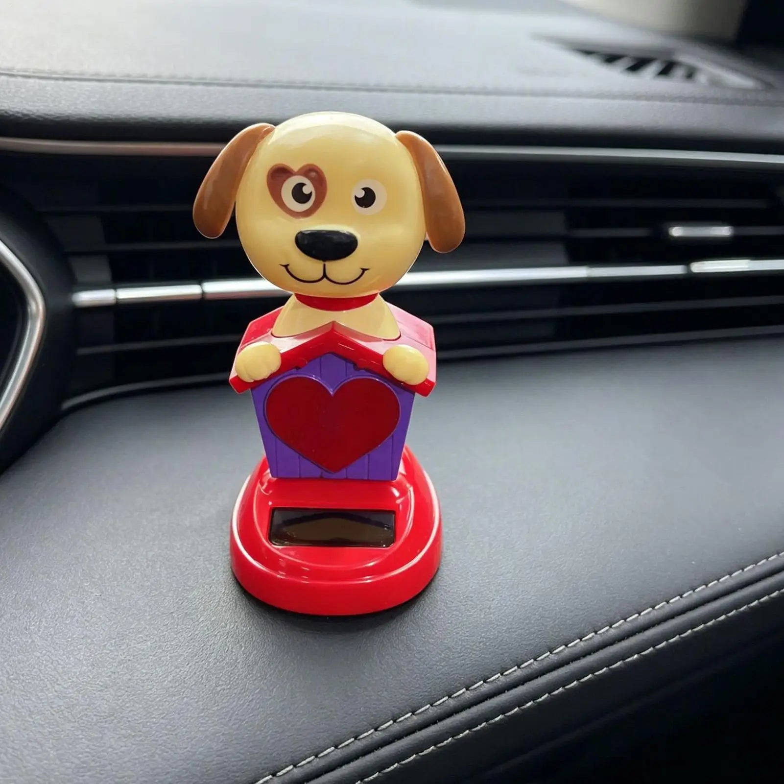 Solar Dashboard Dog Figurine – Swaying Car Decor Ornament Dashboard Car Ornament Zpaxo