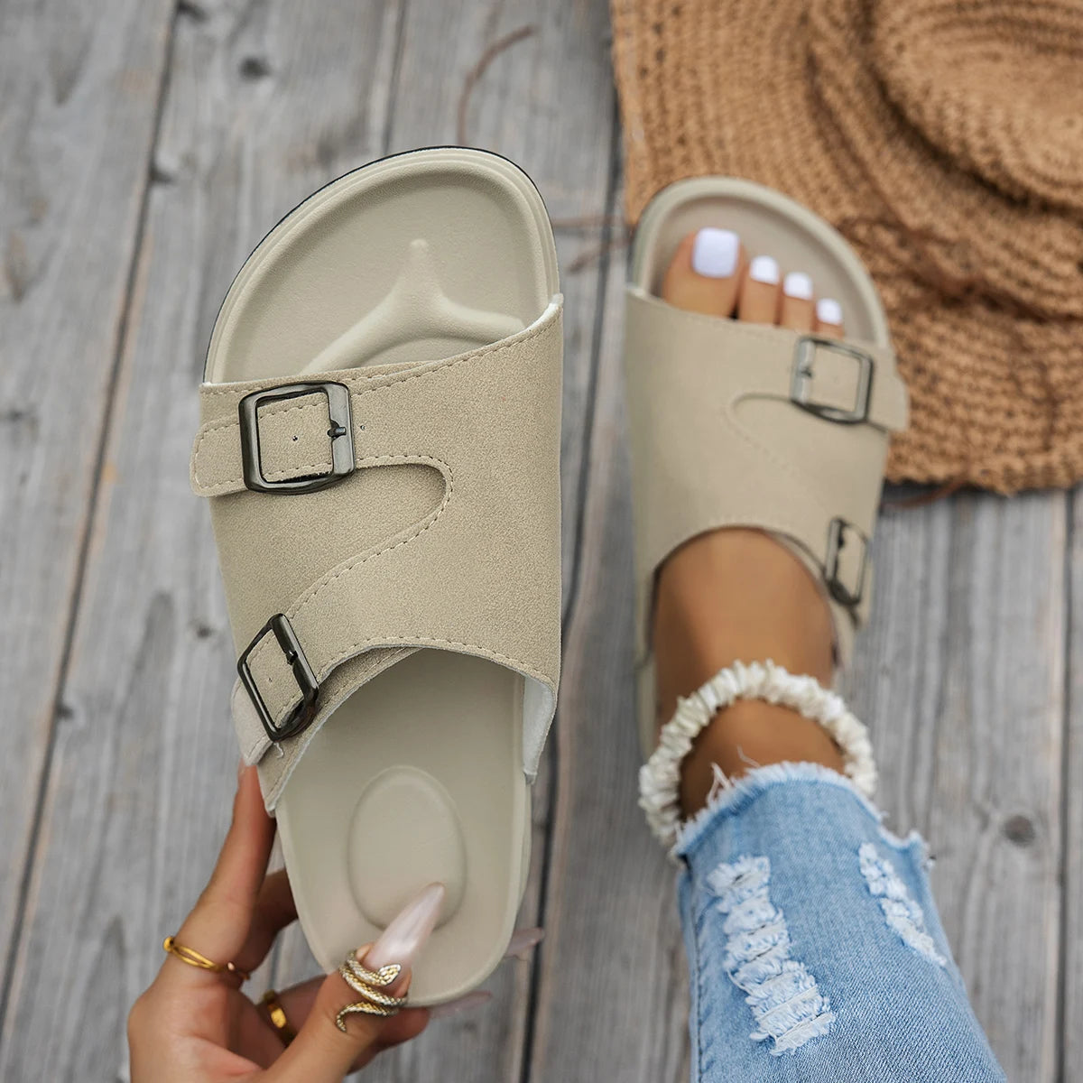 2025 Women Slippers Anti-slip Designer Shoes Fashion Lightweight Zpaxo