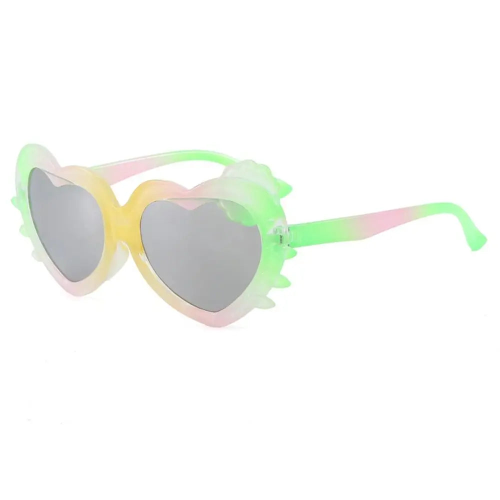 Fashion UV400 Kids Sunglasses Heart Shape Outdoor Gradient Sunglasses Colorful Travel Goggle Toddler Zpaxo