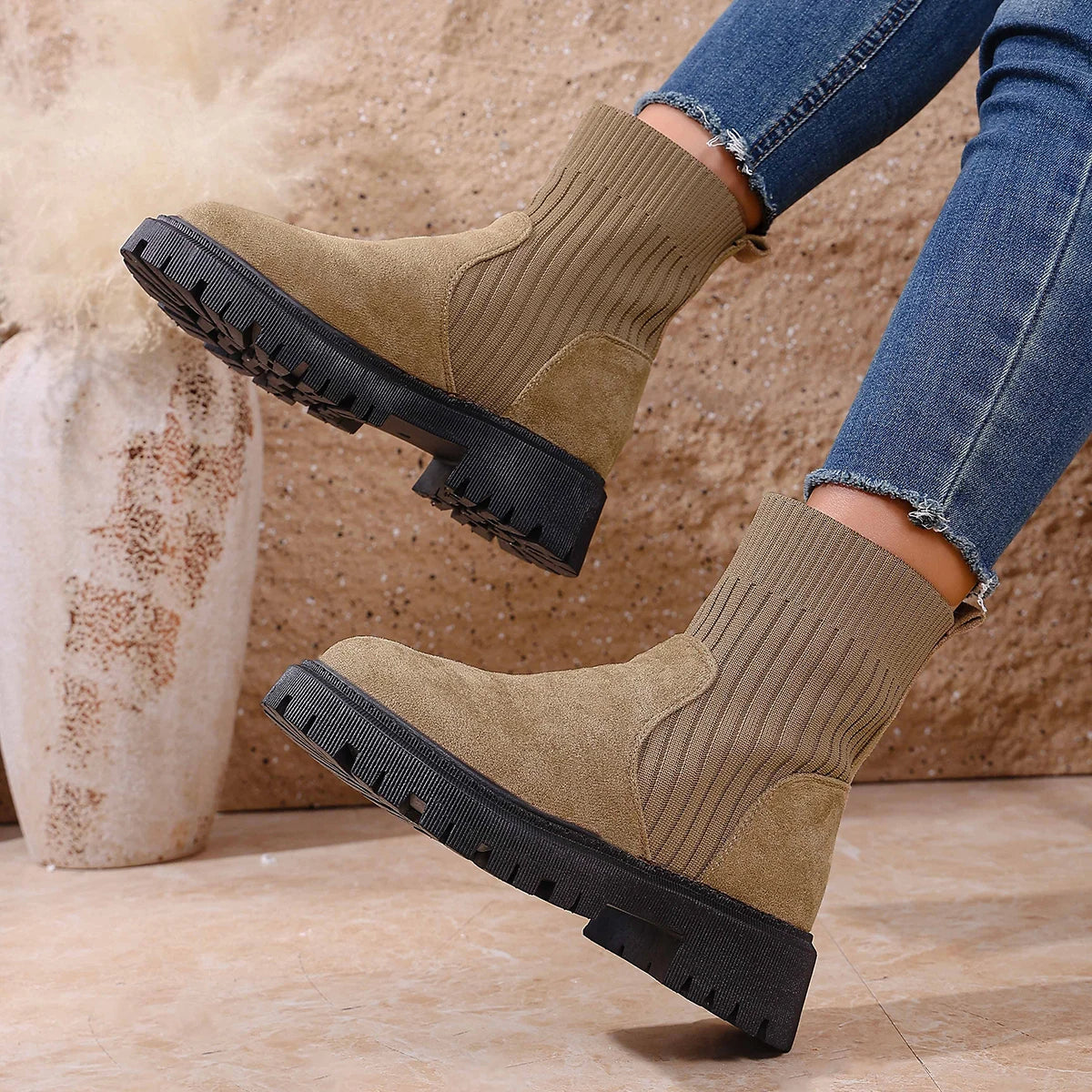 2025 New Women Boots Luxury Slip on Platform Shoes Women Comfortable Outdoor Designer Shoes Fashion Autumn Winter Ankle Boots Zpaxo camel 43