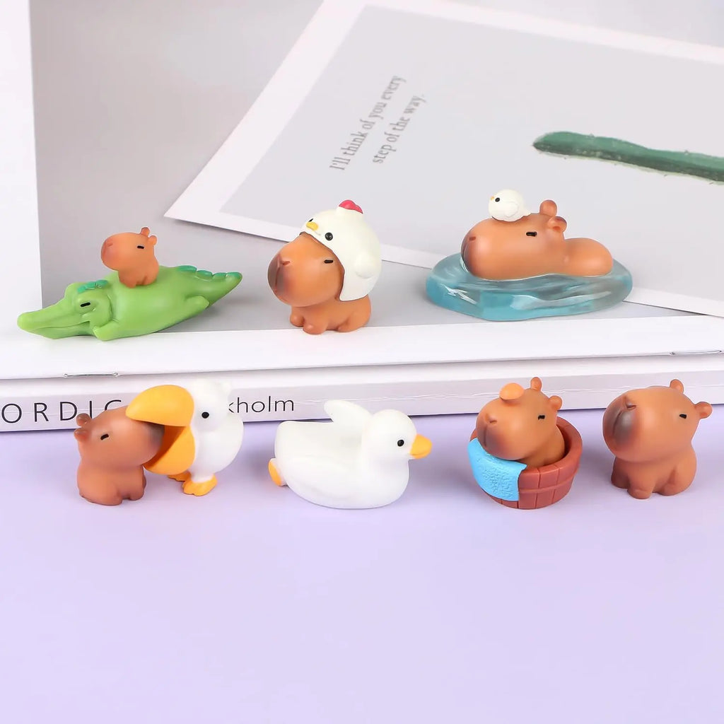 Capybara Figurine Set – Kawaii Cake Toppers & Desk Decor 12/18 Pcs