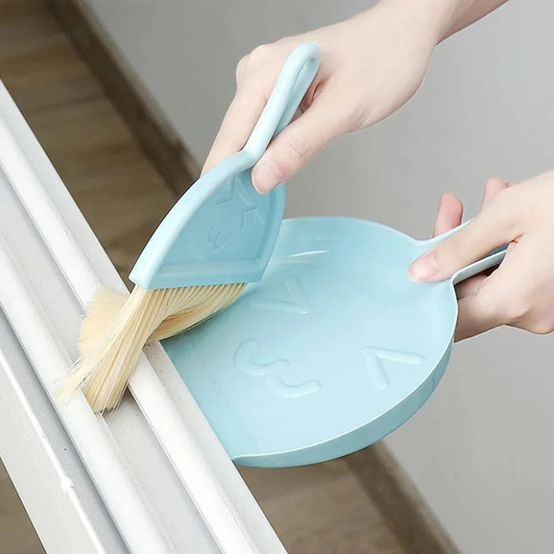 Multi-purpose Mini Desktop Cleaning Brush Dustpan Table Sweeper