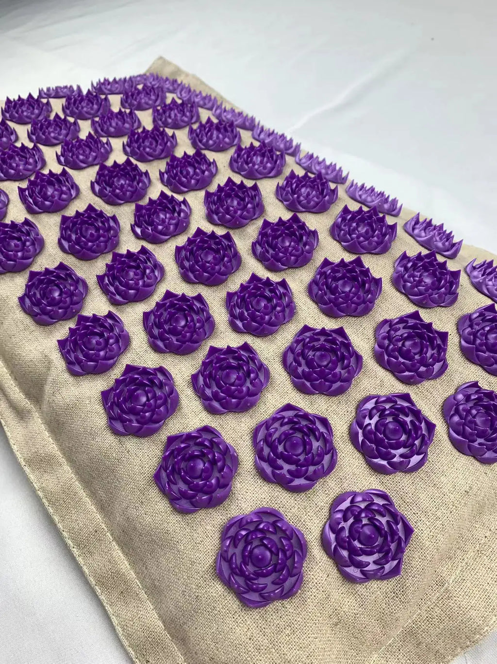Lotus Acupoint Massage Relaxation, acupuncture and moxibustion Pillow Zpaxo