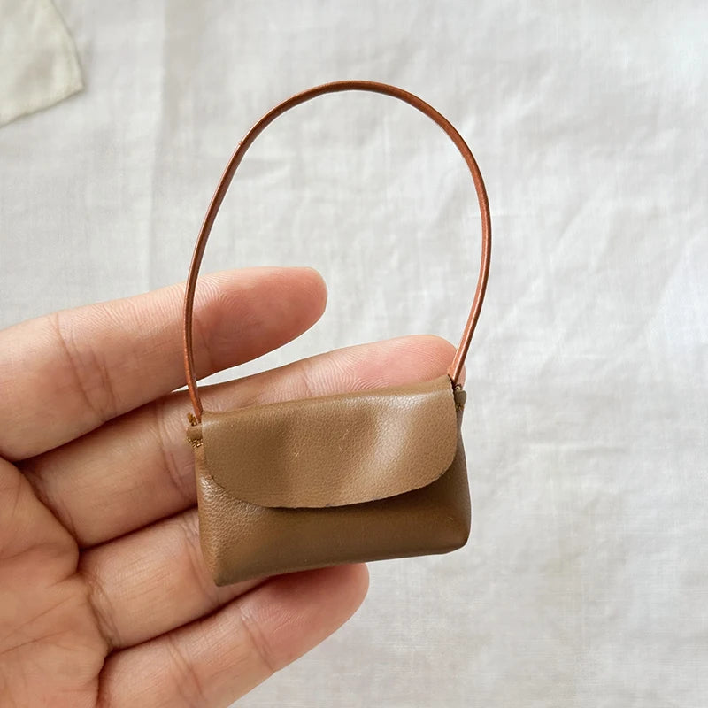 ▶1Pcs PU Leather Purse Accessories For 15-17cm Doll Handbag Lady Leather Bag Dollhouse Decoration Pretend Play Toy Zpaxo Brown