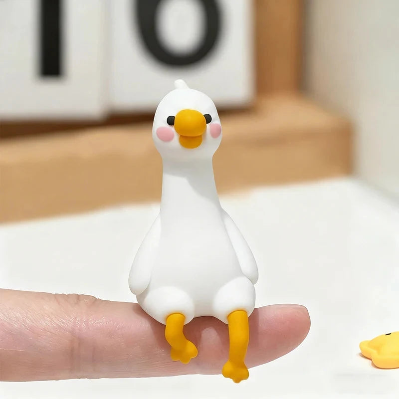 Resin Cartoon Duck Ornament Perfect Desks Car Dashboards TV Screens