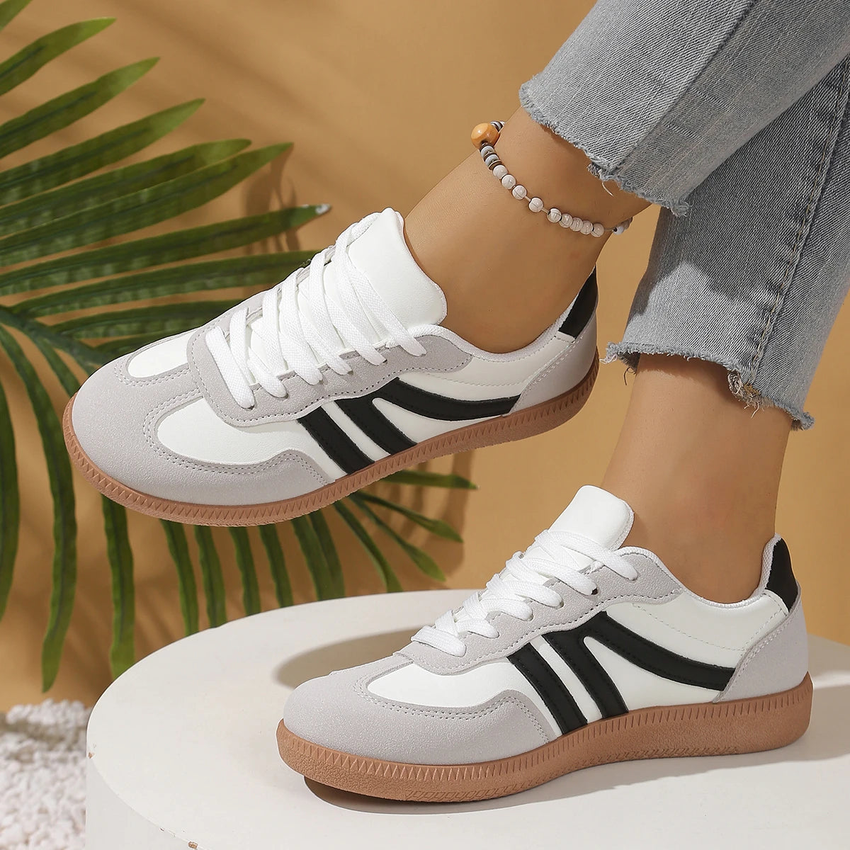 German Training Shoes Women 2025 Leather Sneakers Flat Lace-up Retro