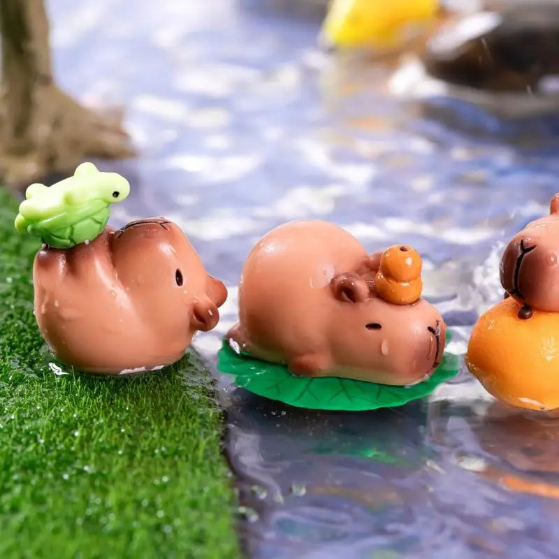 Mini Capybara Resin Figurines 2Pcs | Fairy Garden & Moss Decor