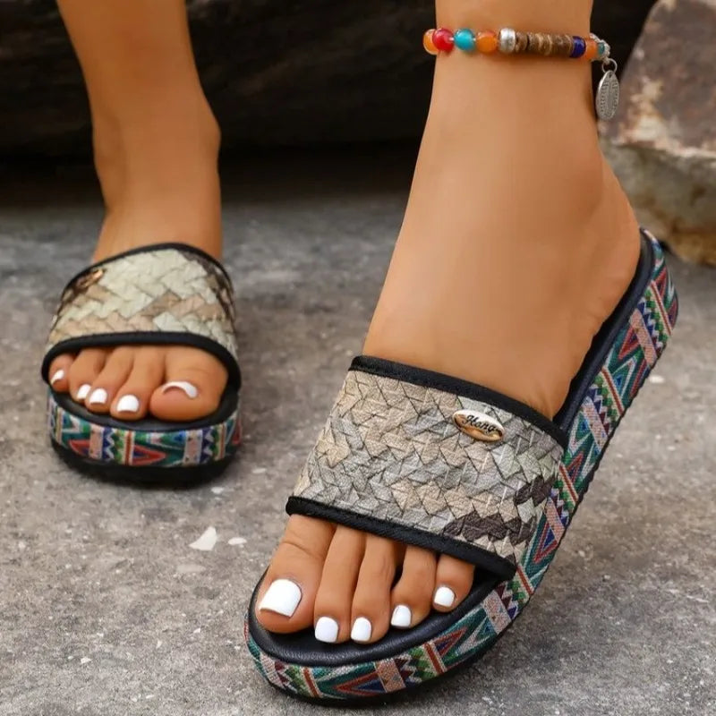 Women Platform Slippers 2025 Summer Shoes Designer Flat Sandals