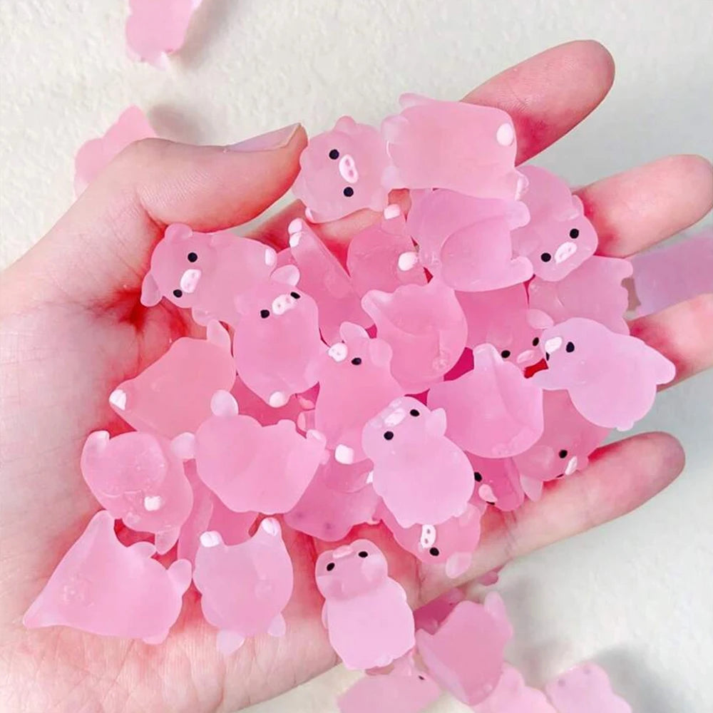 6/15/30/1Box Luminous Pig Design Glow in The Dark Creative Mini Pink Pig Miniature for Garden Landscape Home Decoration Zpaxo Random Style 15Pcs Per Box