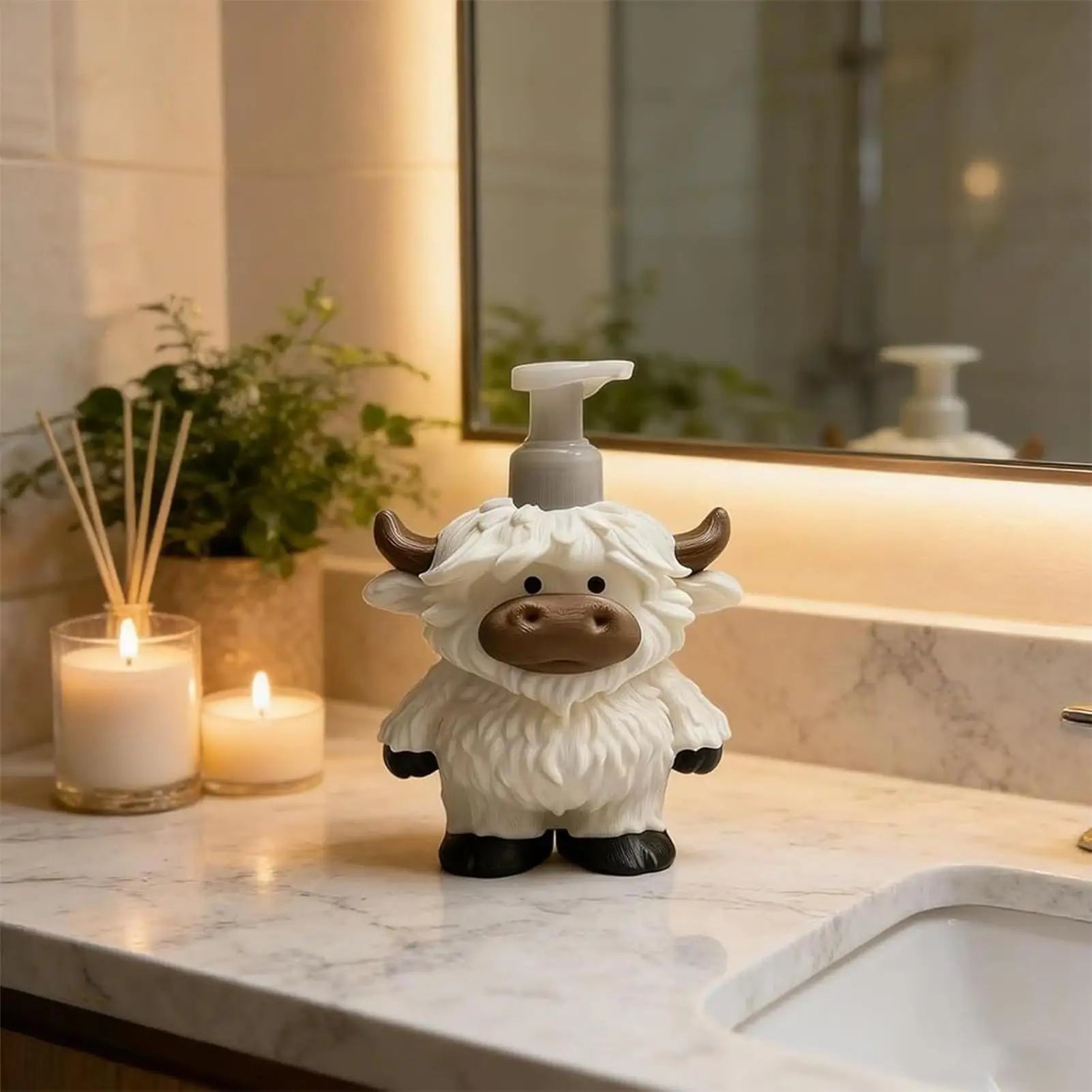 Soap Dispenser Cow Design Refillable Lotion Bottle Manual Kitchen Soap Dispenser for Shower Laundry Wash Christmas Countertop Zpaxo
