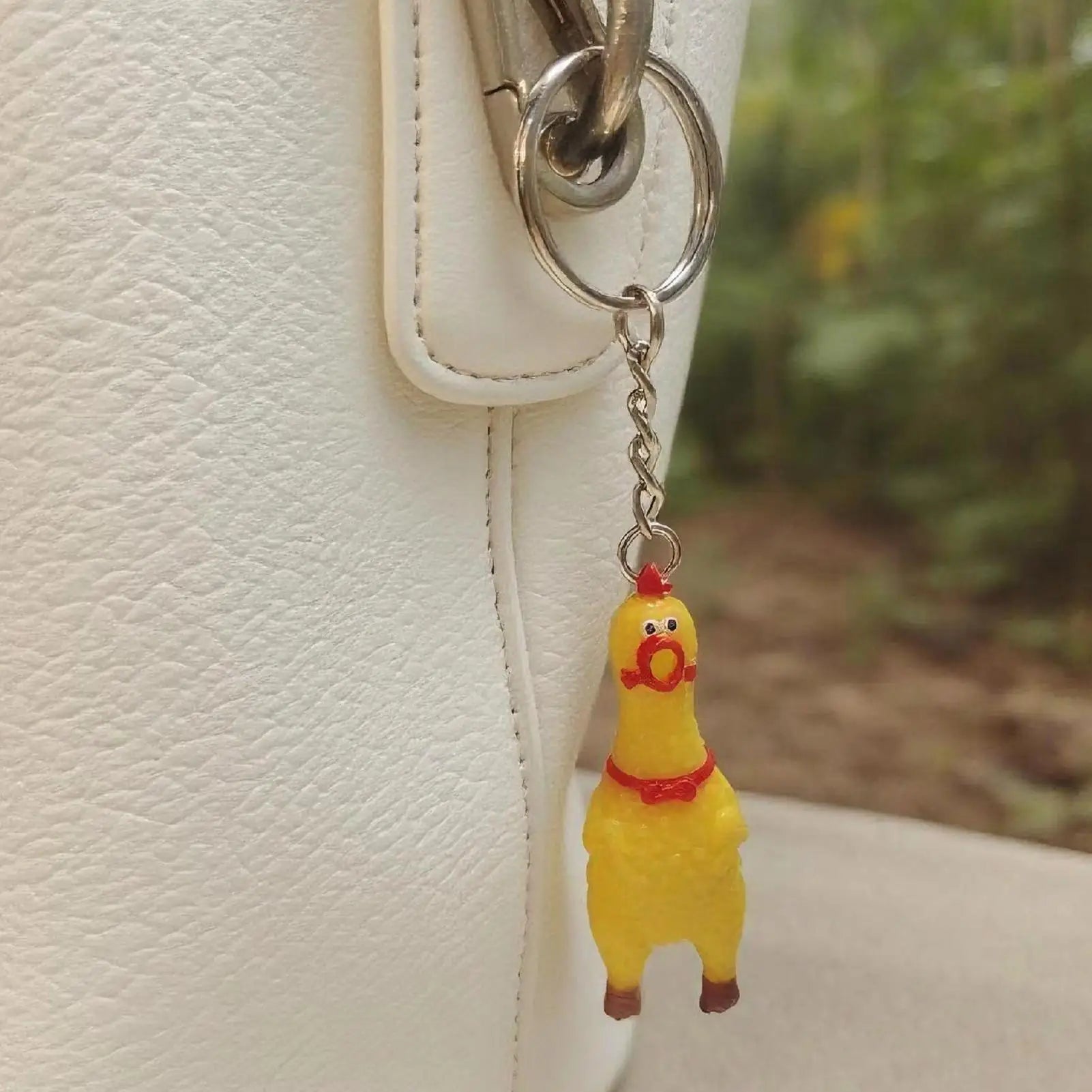 Novelty Keychains Funny Interactive Toys Yellow Chicken Squeaky Toy Pendant For Men For Adults Teens Men Women Friends Coworkers Zpaxo