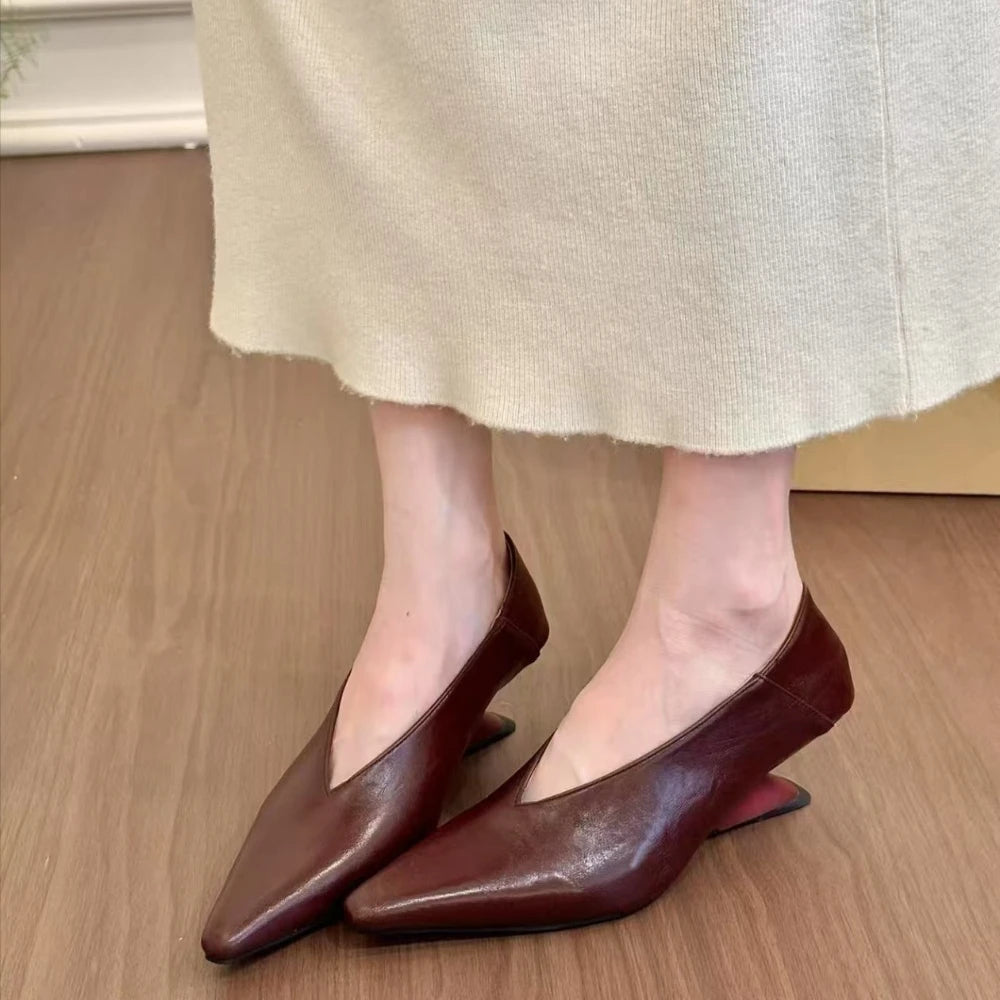 Comfortable Soft Leather Designer Shoes Women's Pointed Non-slip