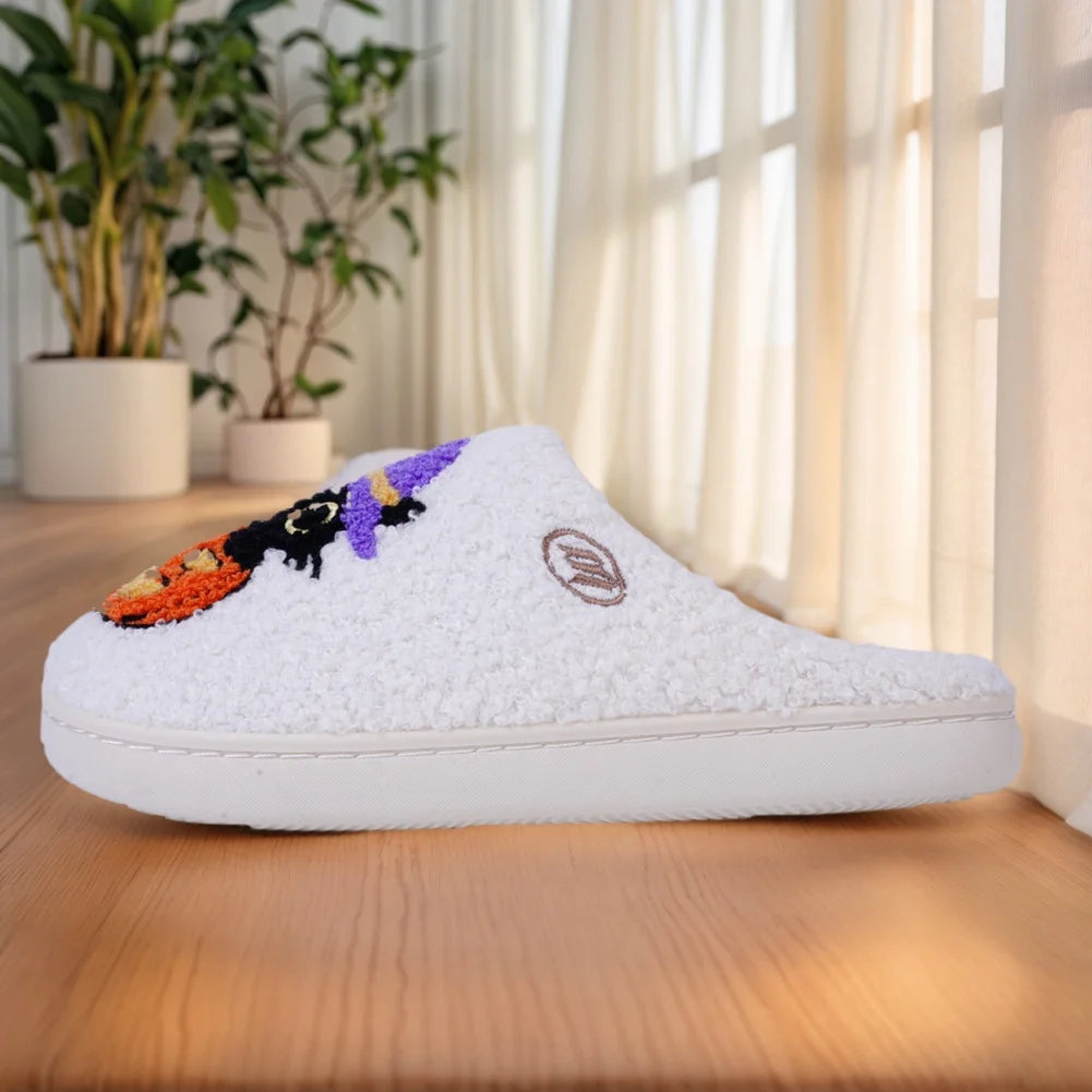 Black Cat Pumpkin Warm Slip-on House Shoes Comfortable Thermal Couple Slippers Non-Slip Fuzzy Closed Toe Slippers for Winter Zpaxo