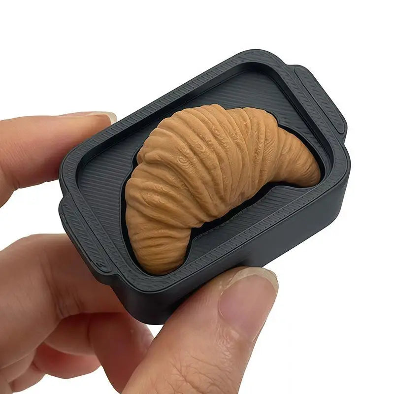 3D Printed Bread Fidget Keychain – Sensory Toy & Desk Charm
