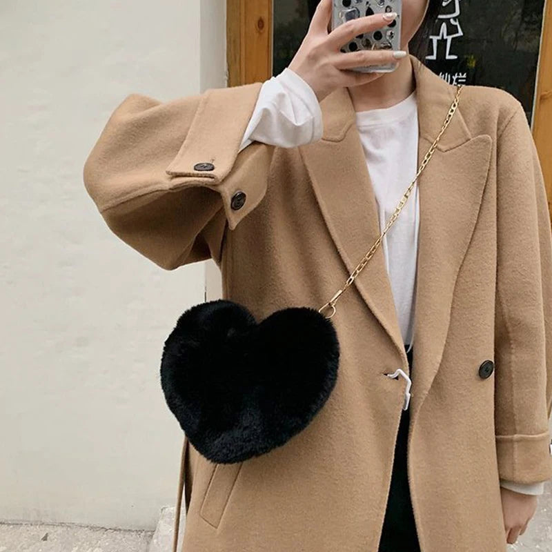 Heart Shaped Handbag Faux Fur Crossbody Bag Lady Soft Plush Chain