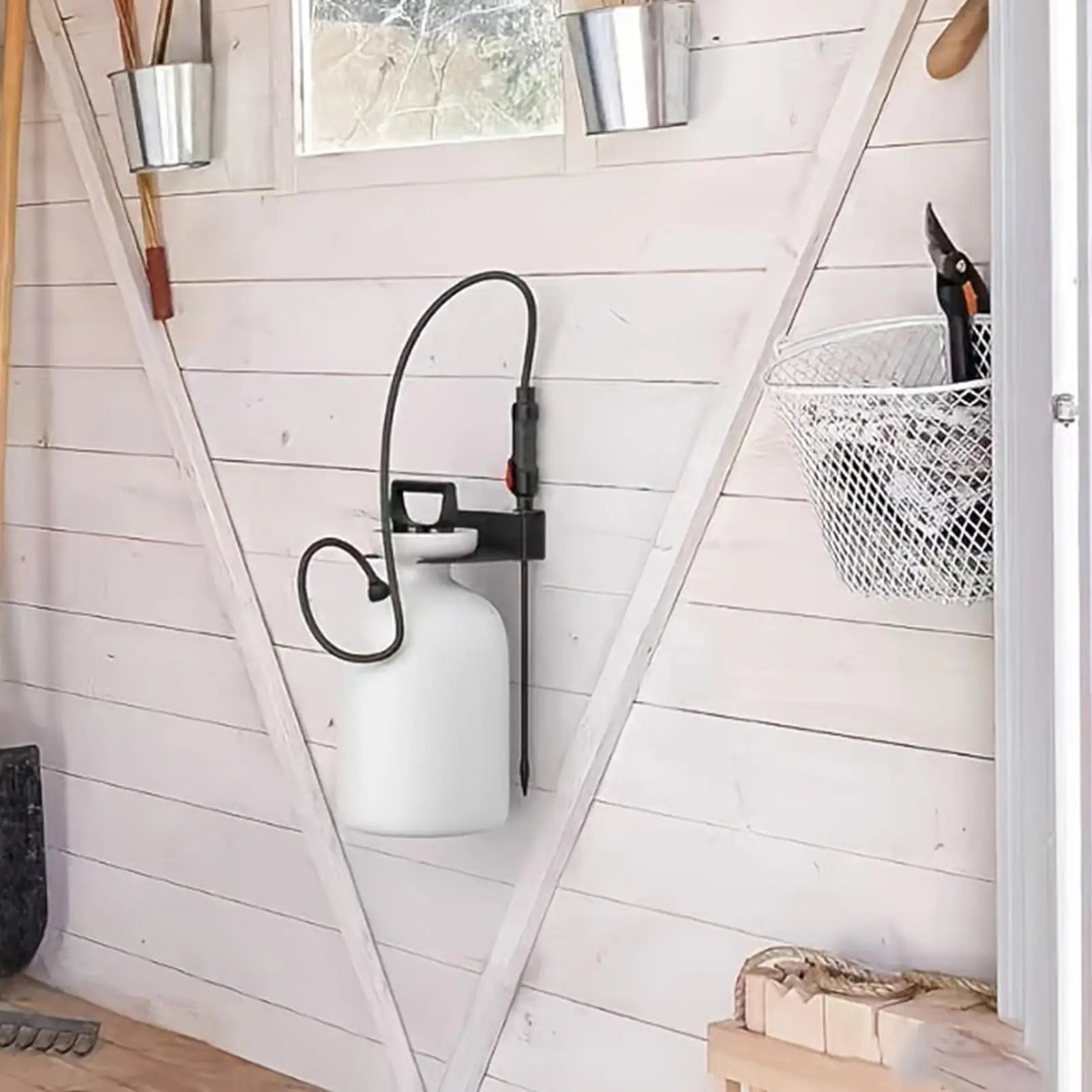 Garden Pump Sprayer Holder Save Space Pump Sprayer Storage Holder Wall-Mounted Garden Tool Organizer for Yards Porches Gardens Zpaxo