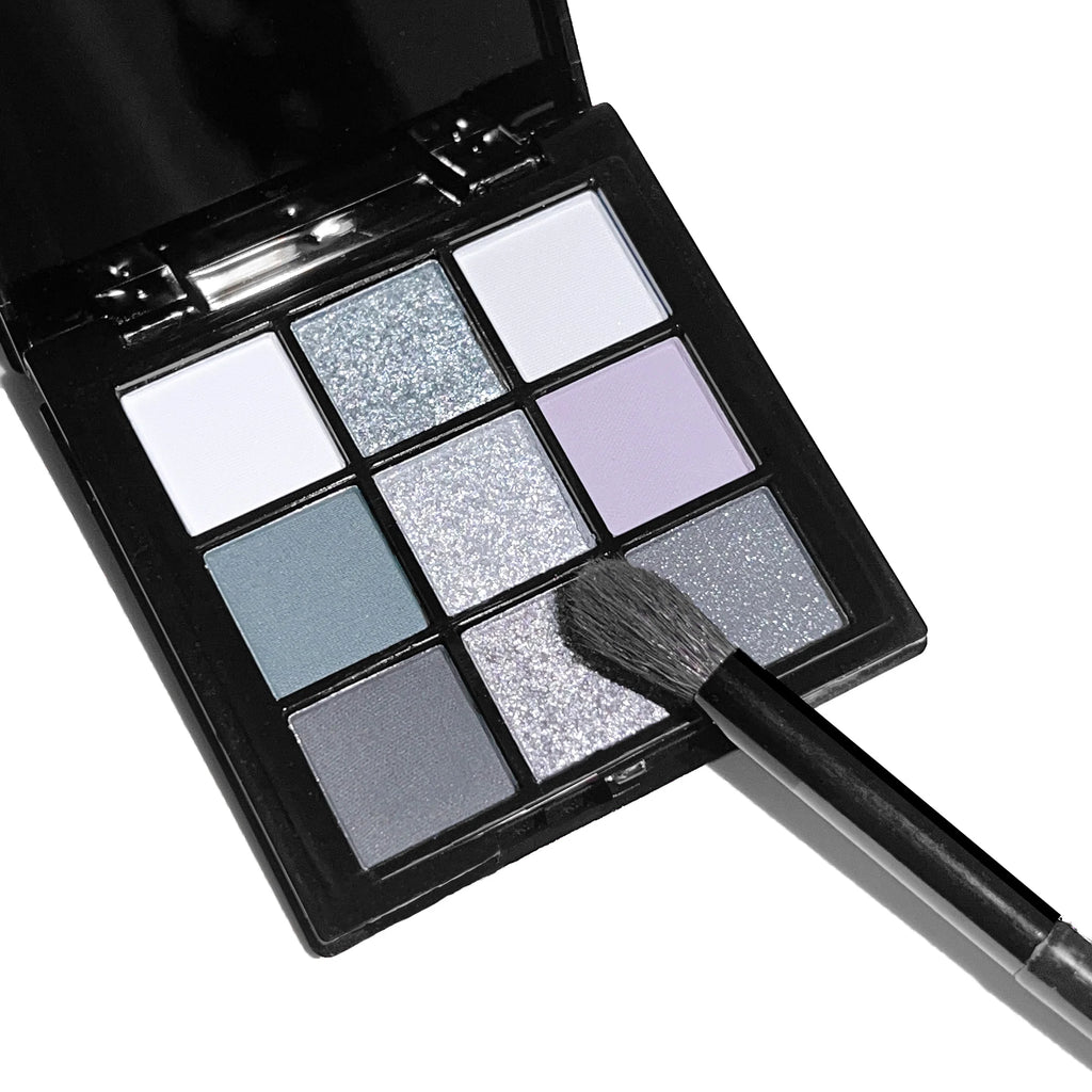 Nine-color eyeshadow palette Makeup Brush, gray-pink smoky makeup, matte pearlescent silkworm brightening makeup Zpaxo