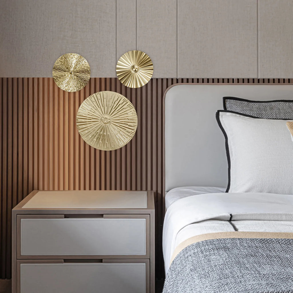 Creative Metal Wall Art Sculptures Irregular Round Golden Disc