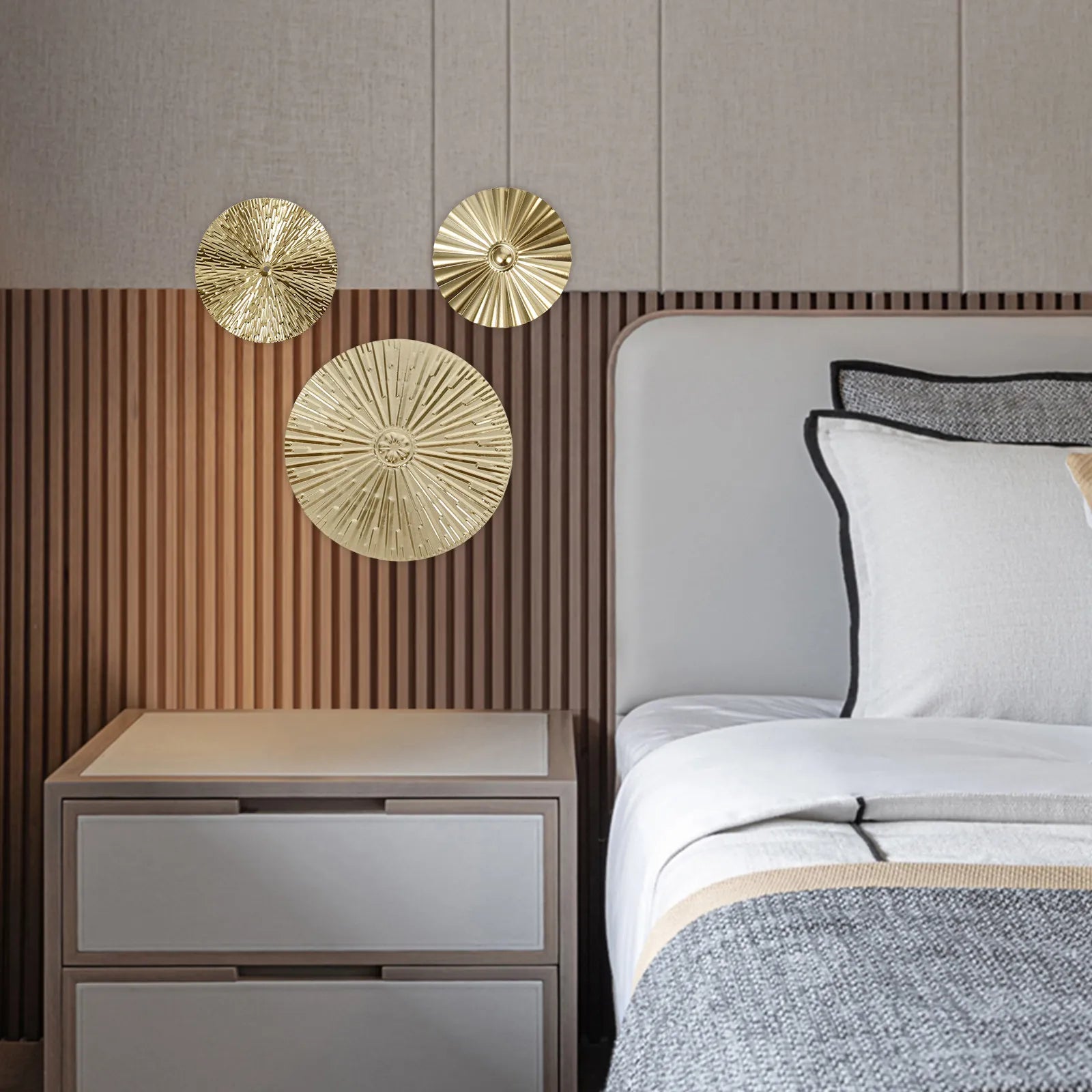 Creative Metal Wall Art Sculptures Irregular Round Golden Disc