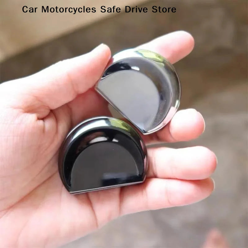 M1 Moon Shaped Zinc Alloy Balm Container Polished Surface Slide Lid