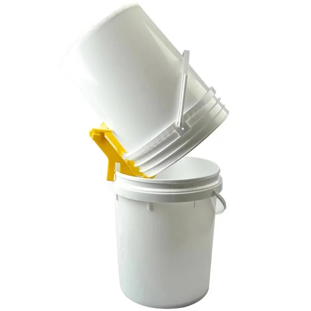 Beekeeping Honey Gallon Bucket Holder Plastic Bracket Rack Frame Grip